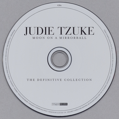 Постер Judie Tzuke - Moon On A Mirrorball: The Definitive Collection Judie Tzuke - Moon On A Mirrorball: The Definitive Collection