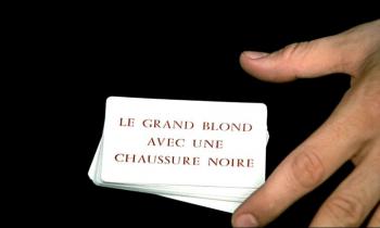 Высокий блондин в чёрном ботинке / Grand blond avec une chaussure noire DUB