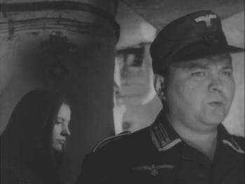 Темные окна