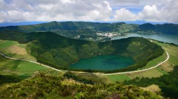 Азорские острова (Часть 2) : Киты, вулканы, открыватели 3D / Azores 3D: Explorers, Whales & Vulcanos DUB