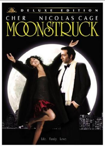 Во власти Луны / Moonstruck