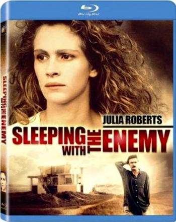 В постели с врагом / Sleeping With The Enemy DUB