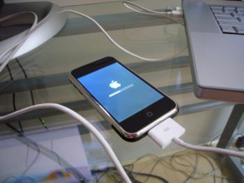 Прошивка для iPhone 2G 3.1.3 iPhone1,1 3.1.3 7E18 Restore